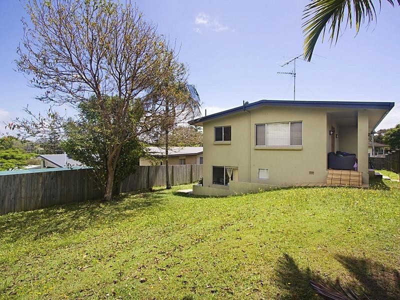 1 Kathleen Avenue, Southport QLD 4215
