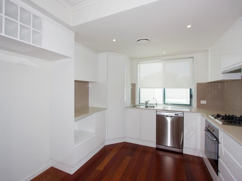 3 “18 Riviera”, 18 Riviera Road, Miami QLD 4220