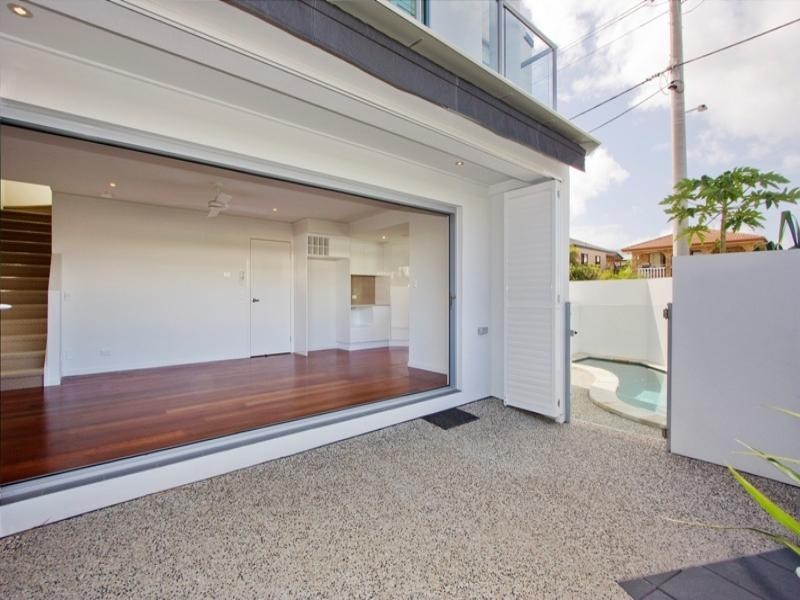 3 “18 Riviera”, 18 Riviera Road, Miami QLD 4220