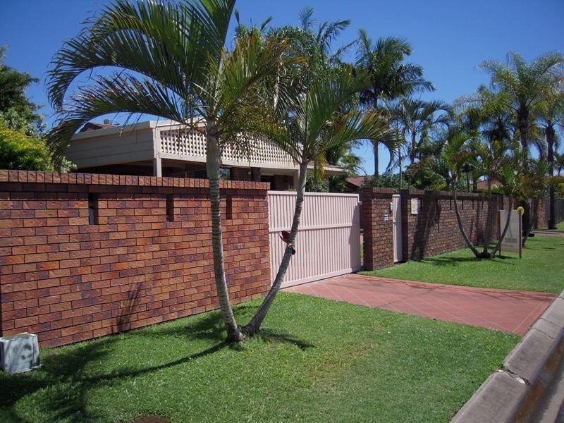 5 Courser Court, Burleigh Waters QLD 4220