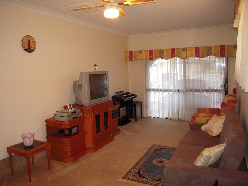 5 Courser Court, Burleigh Waters QLD 4220