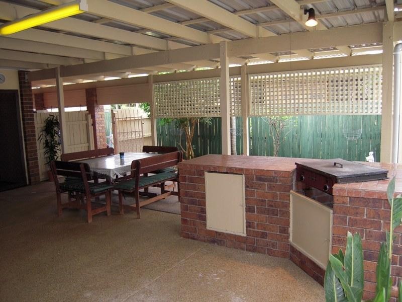 5 Courser Court, Burleigh Waters QLD 4220