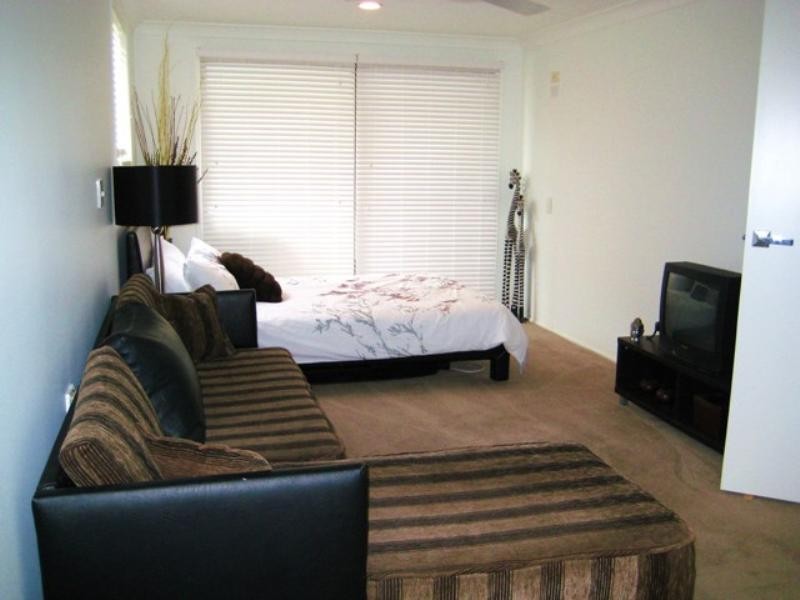 Burleigh Waters QLD 4220
