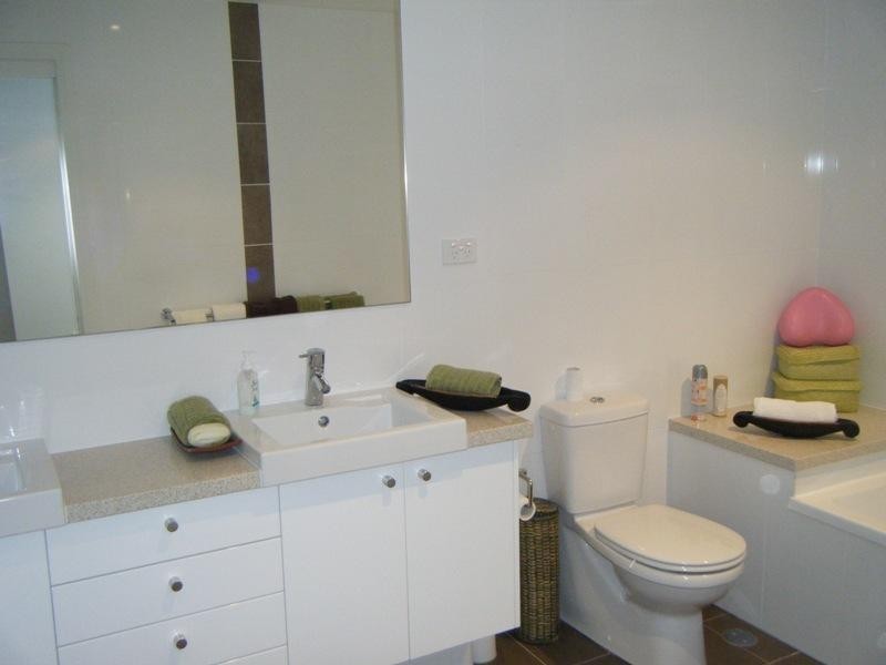 2 ‘Marista’, 78 The Esplanade, Burleigh Heads QLD 4220