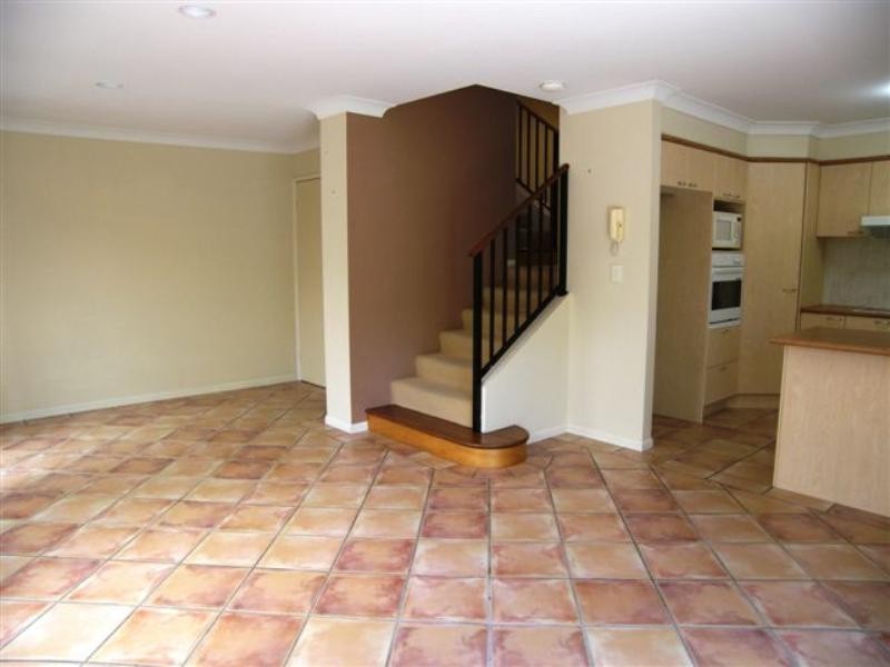 32/37 Paradise Springs Avenue, Robina QLD 4226