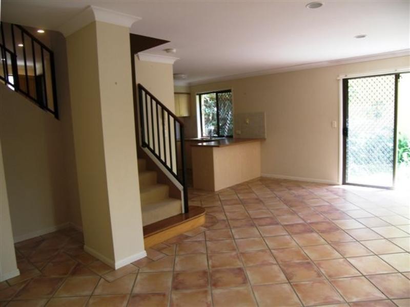 32/37 Paradise Springs Avenue, Robina QLD 4226