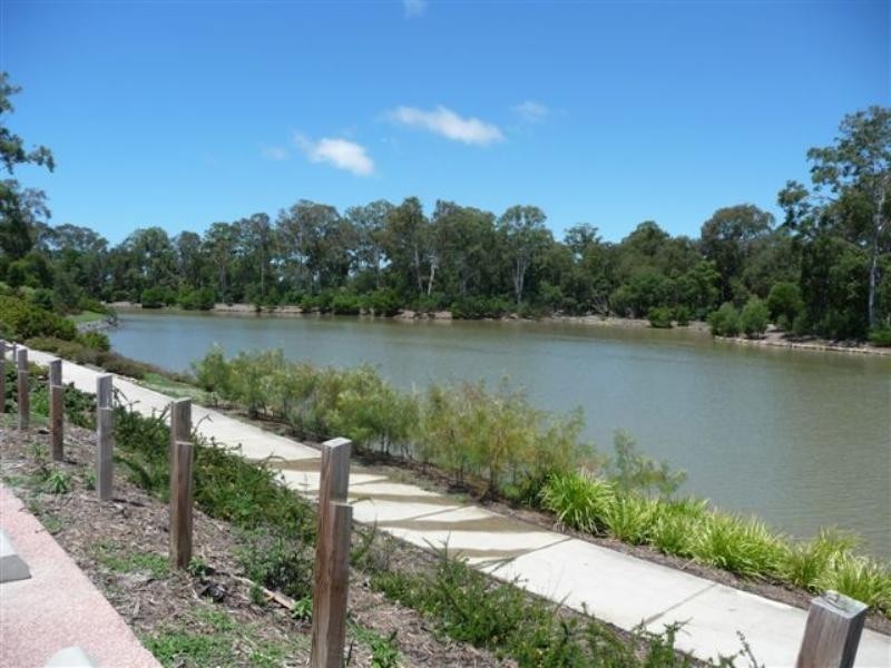 52 Azzurra Drive, Varsity Lakes QLD 4227