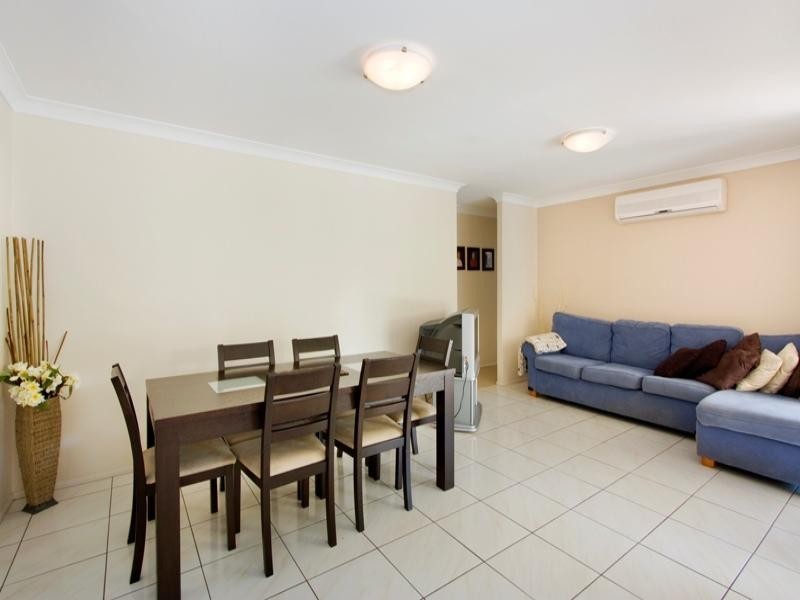 30 Bergamont Street, Elanora QLD 4221