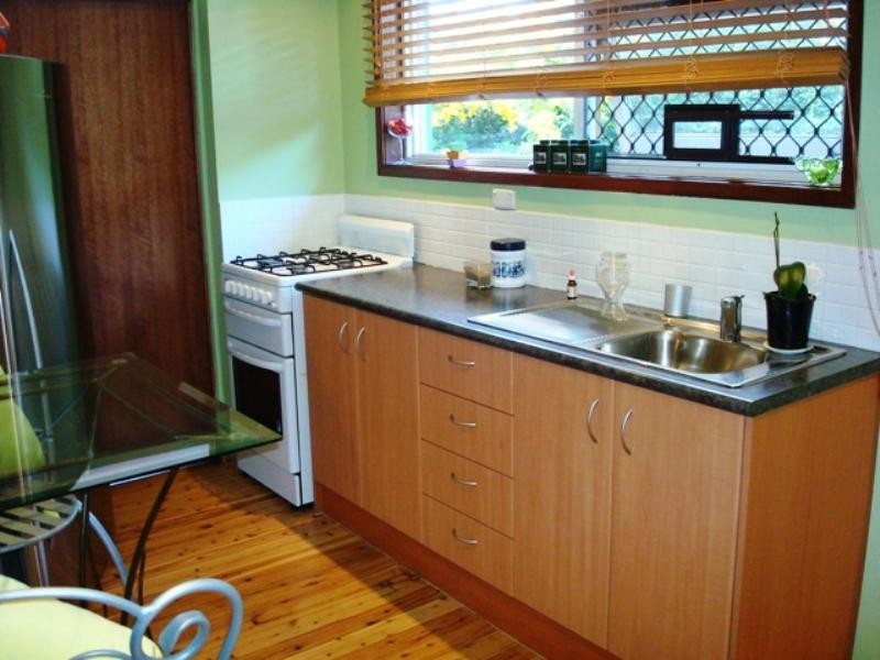 31 Albicore Street, Mermaid Waters QLD 4218
