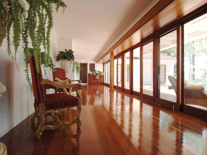237 Simpsons Road, Elanora QLD 4221