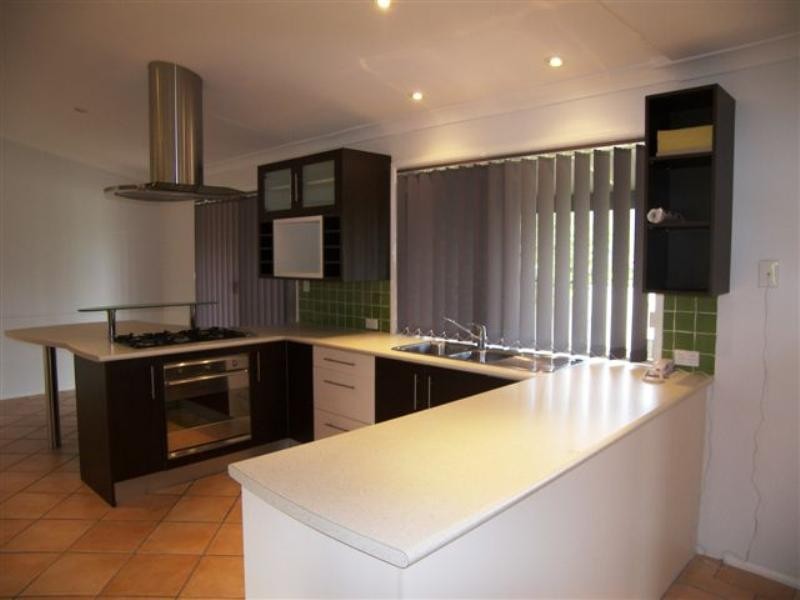 30 Whitehead Drive, Burleigh Waters QLD 4220