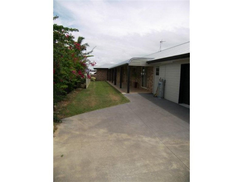 30 Whitehead Drive, Burleigh Waters QLD 4220