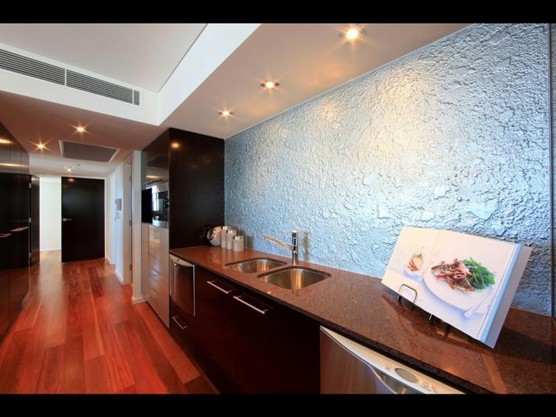 ‘Milan Apartments’ 20-24 Hughes Avenue, Main Beach QLD 4217