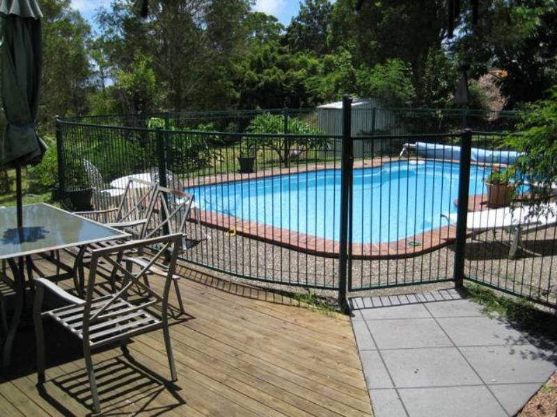 3 Heeterra Court, Elanora QLD 4221