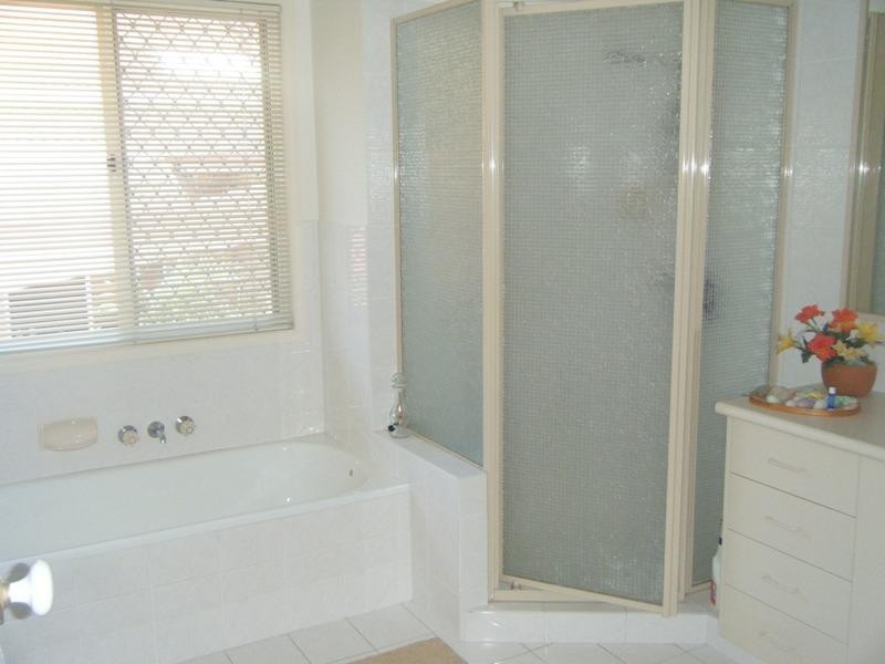 7 Carilla Place, Elanora QLD 4221