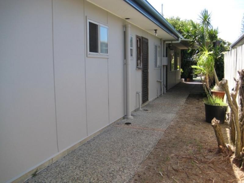 62 Fifth Avenue, Palm Beach QLD 4221