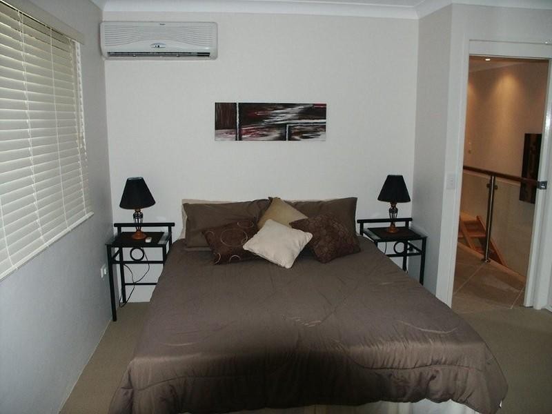 4 ”Glen Lee”, 1933 Gold Coast Highway, Burleigh Heads QLD 4220