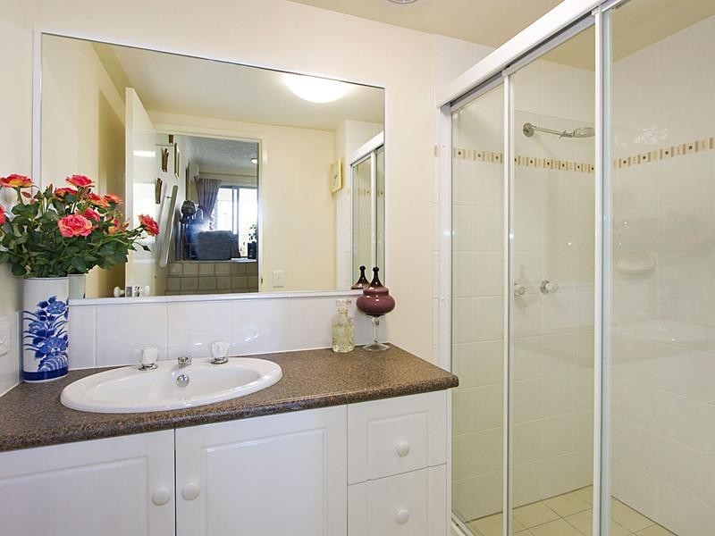 8 “Queens Gem”, 52 Queen Street, Southport QLD 4215