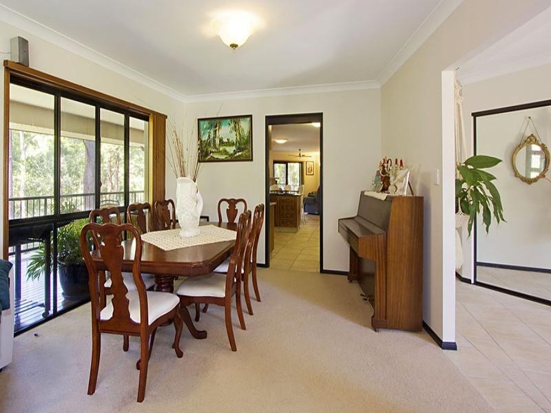 32 Forest Drive, Elanora QLD 4221