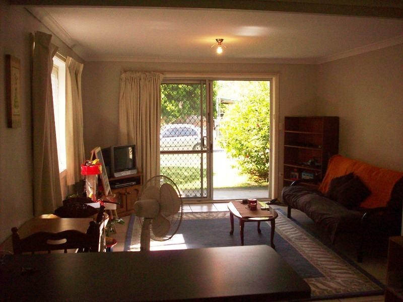 2/43 Arthur Street, Mermaid Beach QLD 4218