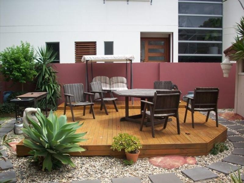 90 Seagull Avenue, Mermaid Beach QLD 4218