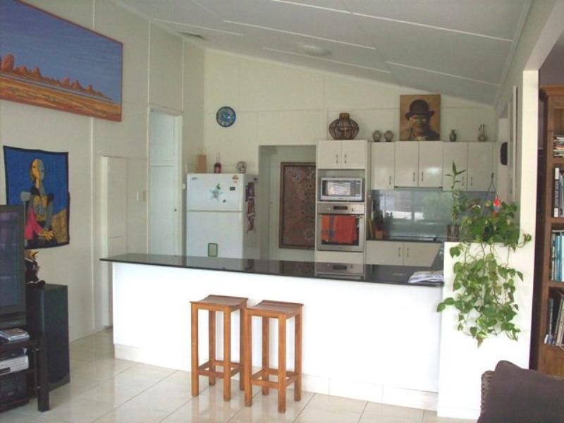 90 Seagull Avenue, Mermaid Beach QLD 4218