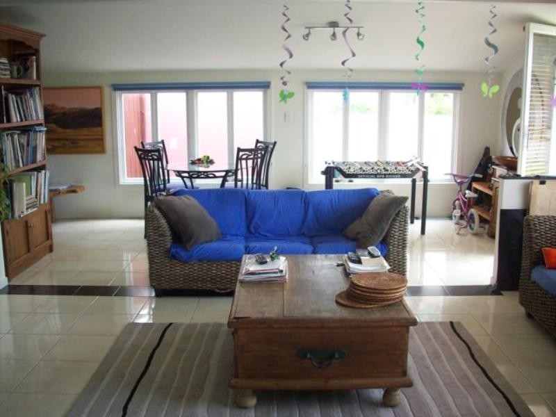 90 Seagull Avenue, Mermaid Beach QLD 4218