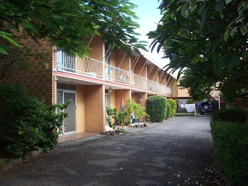 1 ‘Poodle’, 39 Ventura Road, Mermaid Beach QLD 4218