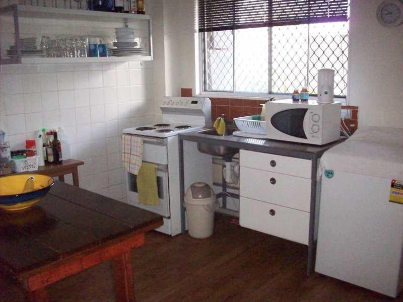 1 ‘Poodle’, 39 Ventura Road, Mermaid Beach QLD 4218