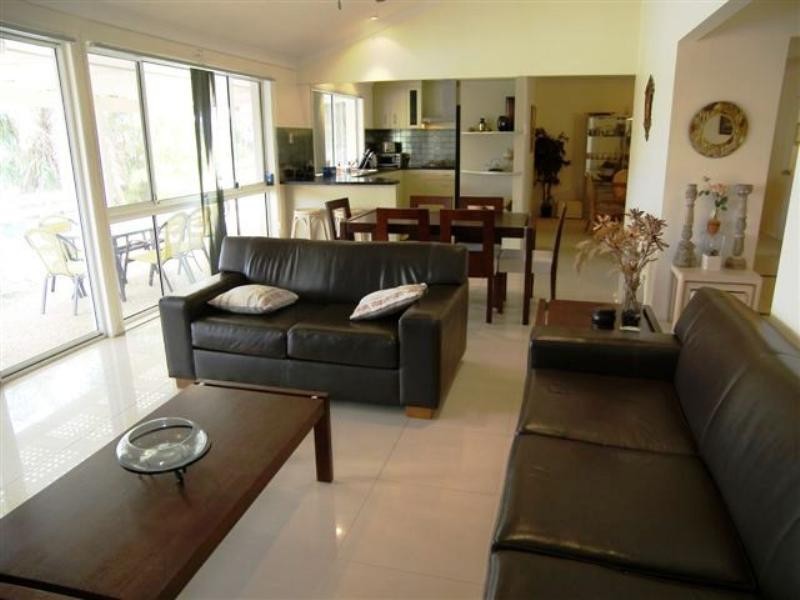 51 Pintail Crescent, Burleigh Waters QLD 4220