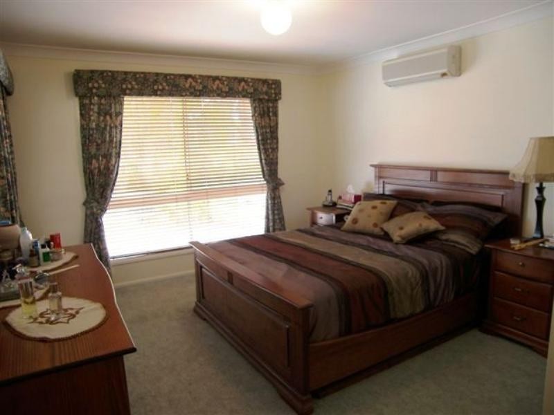 51 Pintail Crescent, Burleigh Waters QLD 4220