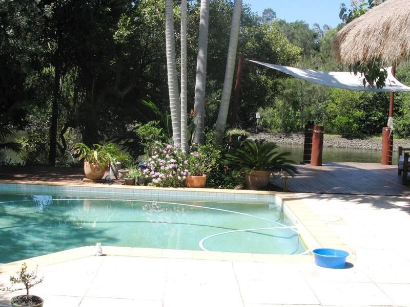 30 Karina Crescent, Broadbeach Waters QLD 4218