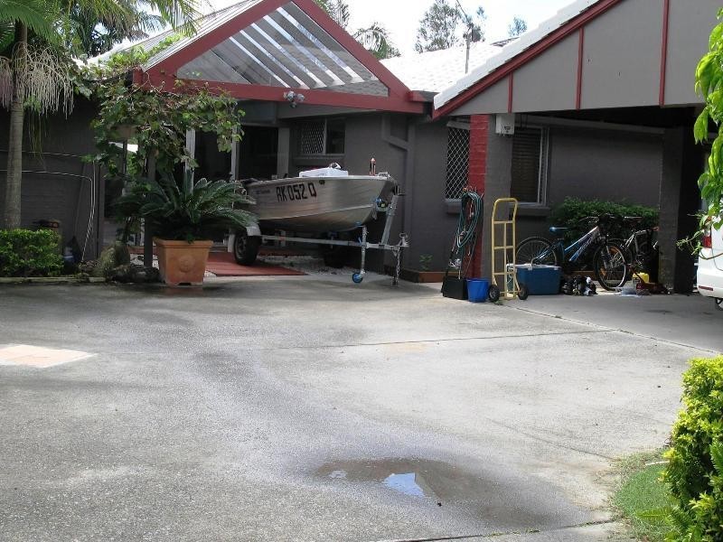 30 Karina Crescent, Broadbeach Waters QLD 4218