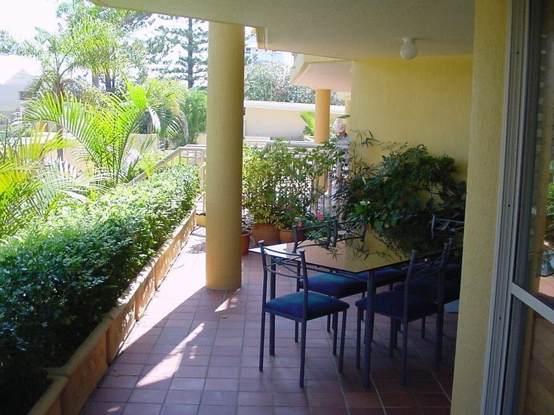 4/10 Dudley Street, Mermaid Beach QLD 4218