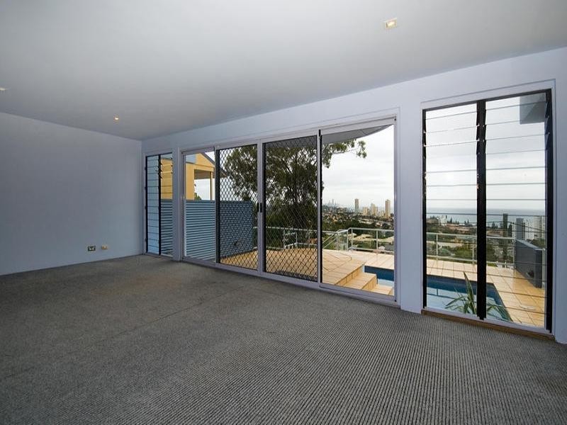 46 Hill Avenue, Burleigh Heads QLD 4220