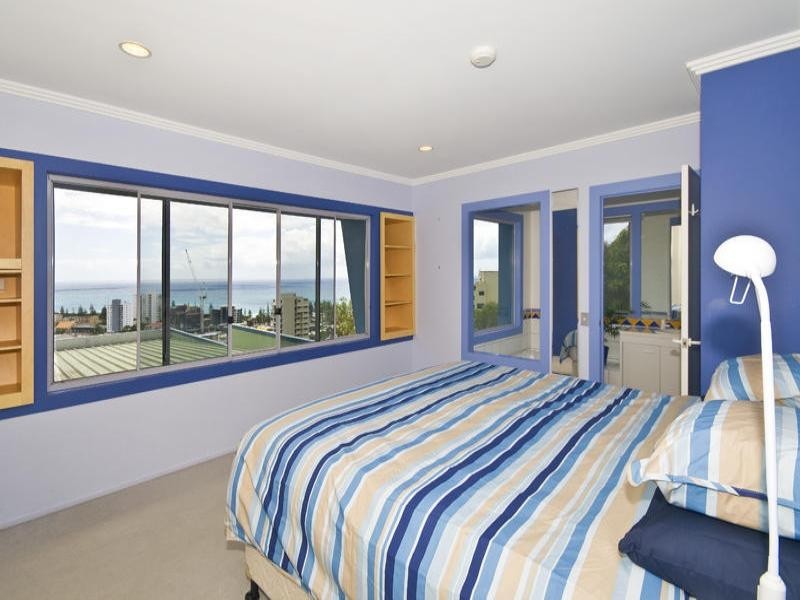 46 Hill Avenue, Burleigh Heads QLD 4220