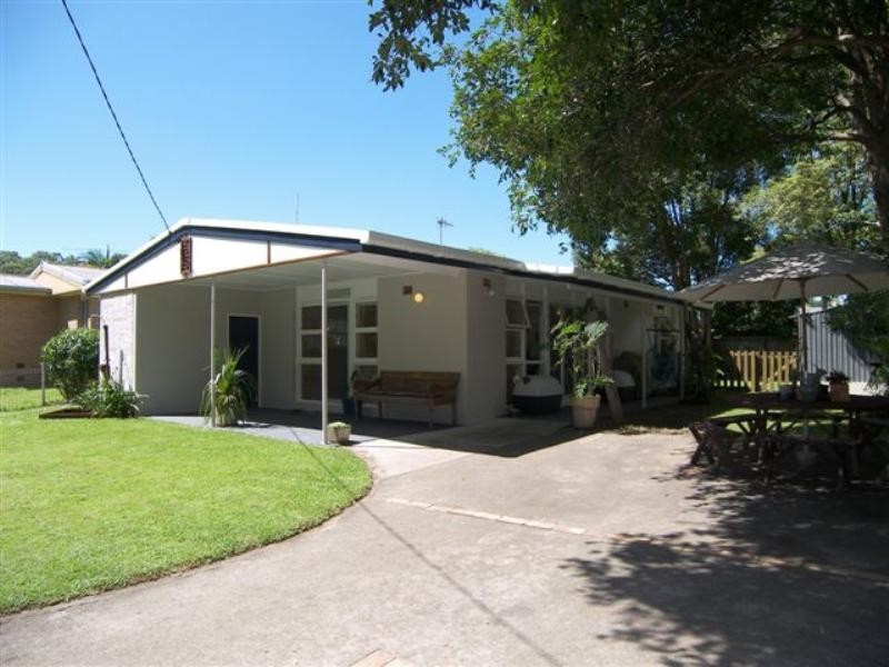 60 Djerral Avenue, Burleigh Heads QLD 4220