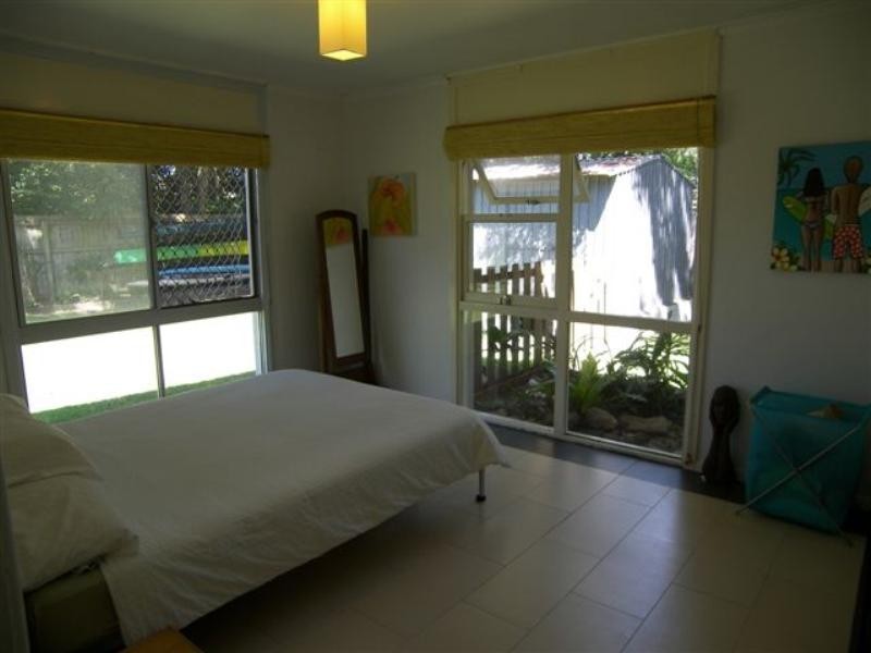 60 Djerral Avenue, Burleigh Heads QLD 4220