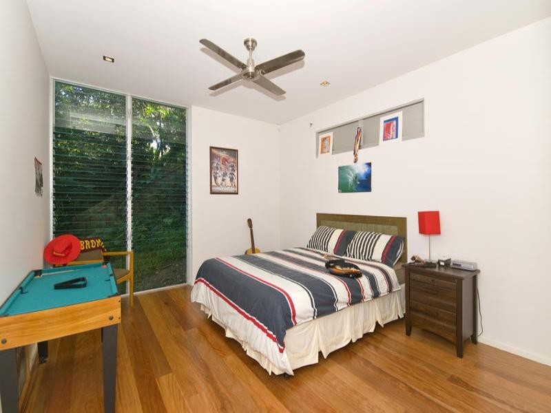 10 James Street, Currumbin QLD 4223