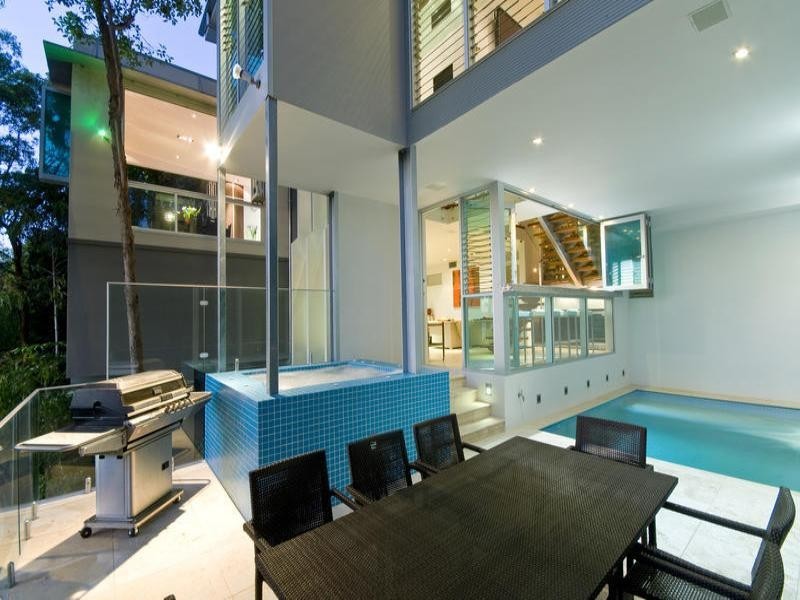 10 James Street, Currumbin QLD 4223