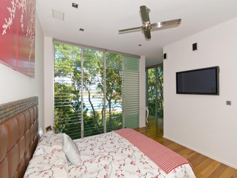10 James Street, Currumbin QLD 4223