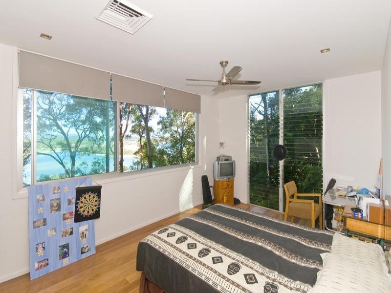 10 James Street, Currumbin QLD 4223