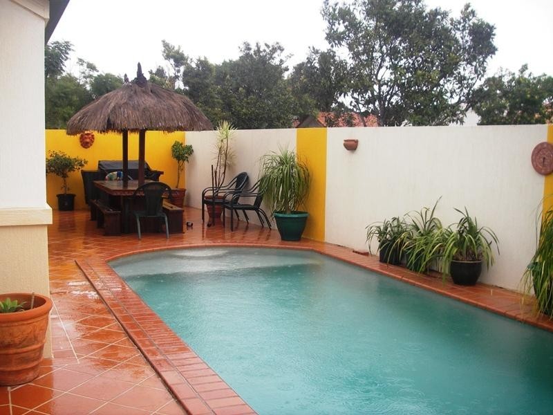 1 Lakes Circuit, Burleigh Waters QLD 4220