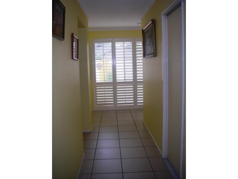 1 Lakes Circuit, Burleigh Waters QLD 4220