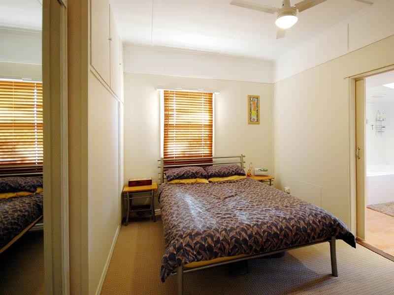 27 Amboina Avenue, Palm Beach QLD 4221