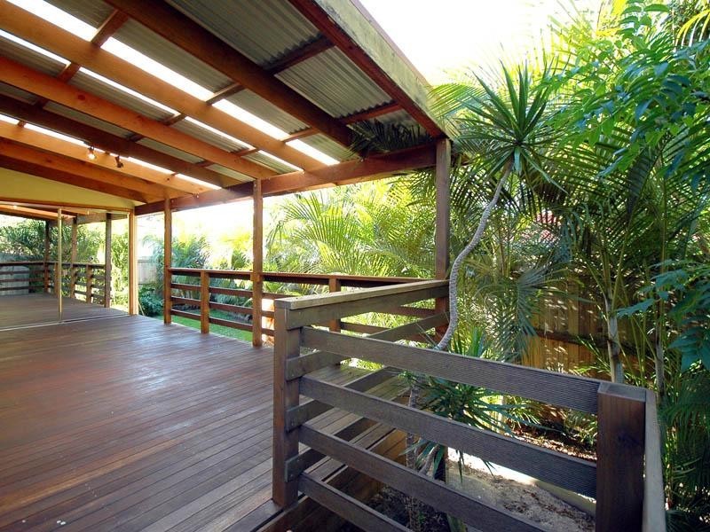 27 Amboina Avenue, Palm Beach QLD 4221