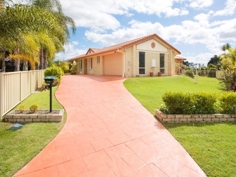 1 Beaconsfield Drive, Burleigh Waters QLD 4220