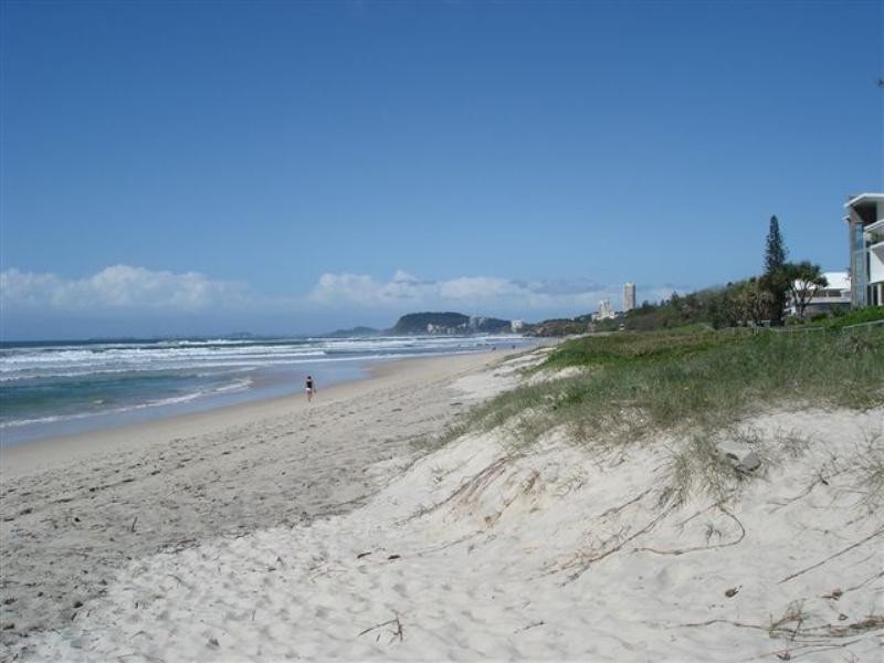 3 ‘Florina Sands’, 59 Petrel Avenue, Mermaid Beach QLD 4218