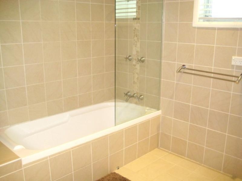 156 Laguna Avenue, Palm Beach QLD 4221