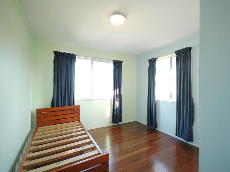 14 Oakwood Terrace, Palm Beach QLD 4221